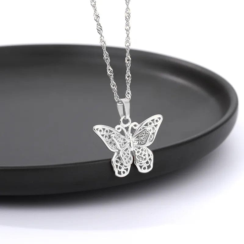 Gold Color Stainless Steel Stylish Butterfly Necklace Lovely Animal Metal Necklace Chain Choker Woman Man Jewelry Mother's Day