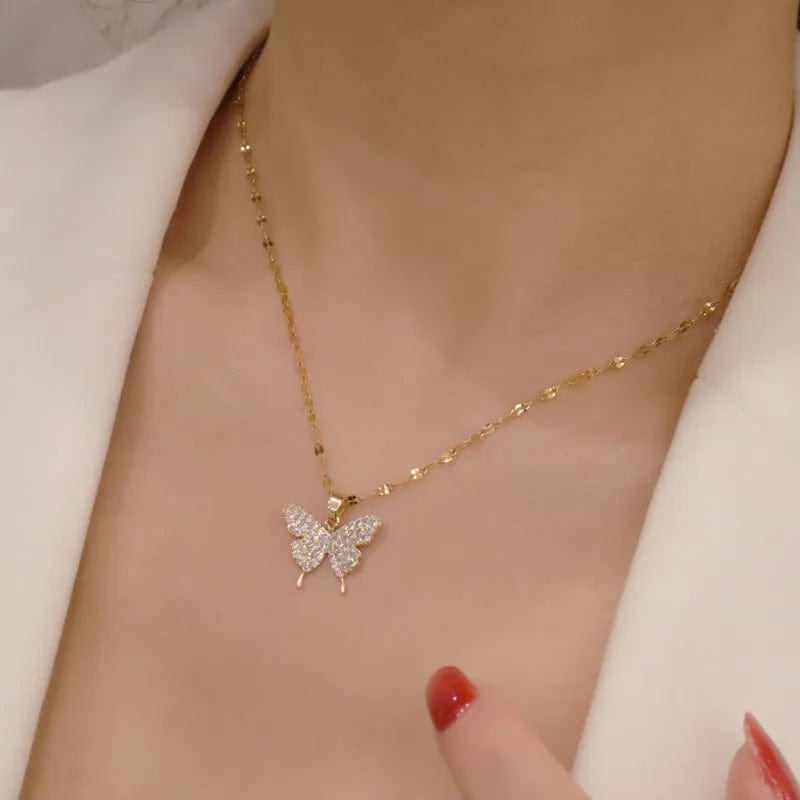 Korean Version Acrylic Butterfly Pendant Necklace For Women Gold Color Butterfly Necklace Simple Elegant Jewelry Wholesale