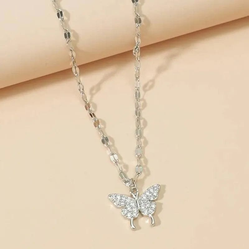 Korean Version Acrylic Butterfly Pendant Necklace For Women Gold Color Butterfly Necklace Simple Elegant Jewelry Wholesale